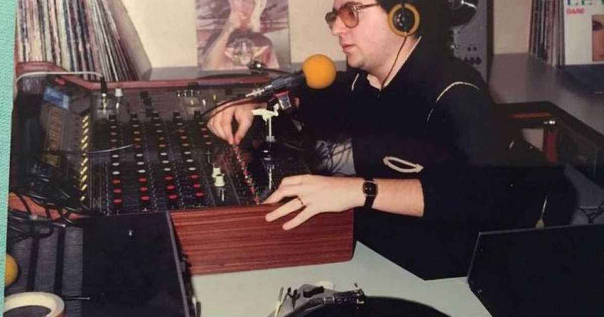 La storia rock di "Radio Grotte", condotta da un frate del convento di Castellana